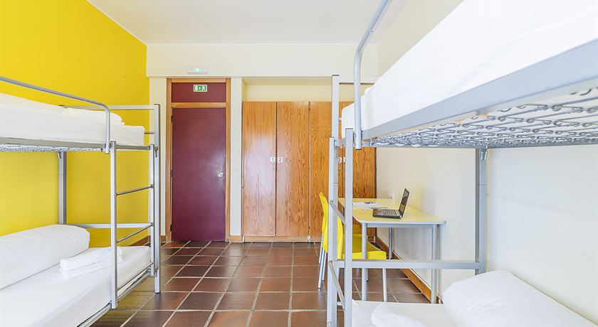 Female private room 4 Beds shared bathroom