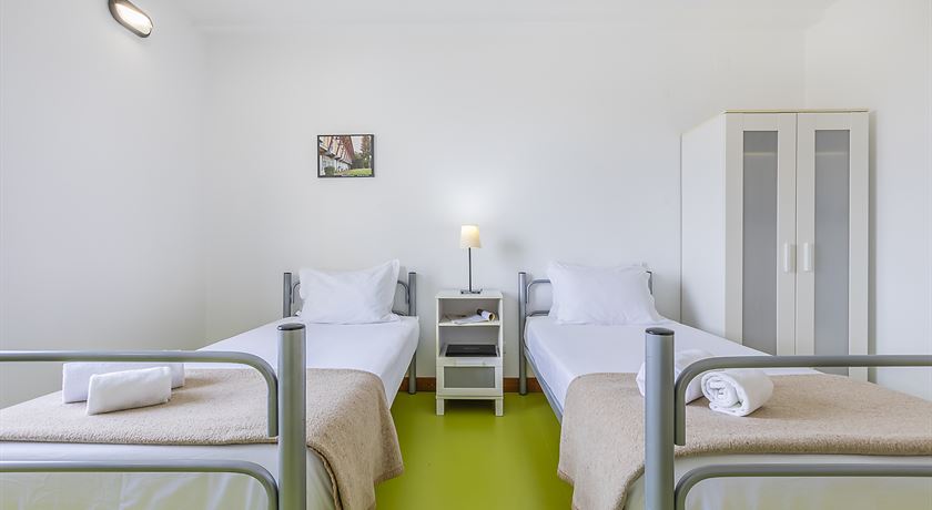 Twin room shared bathroom