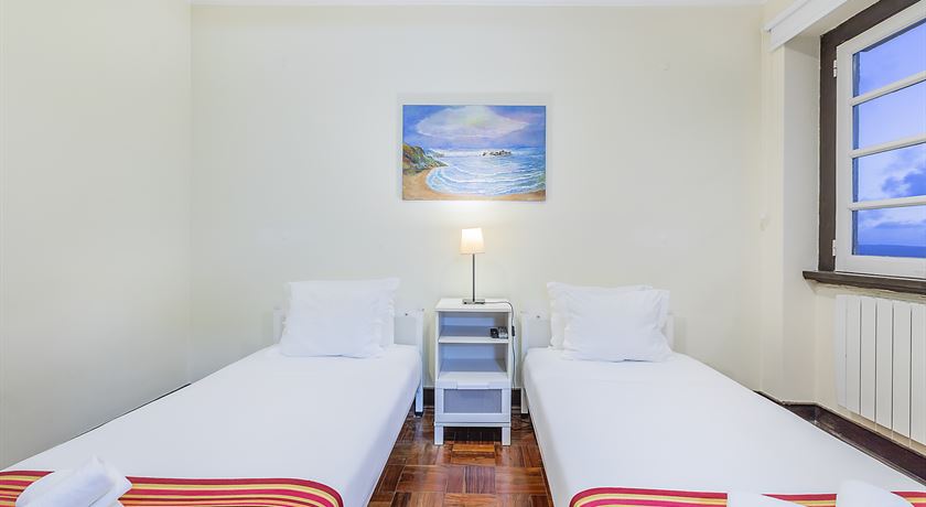 Twin room with accessible bathroom