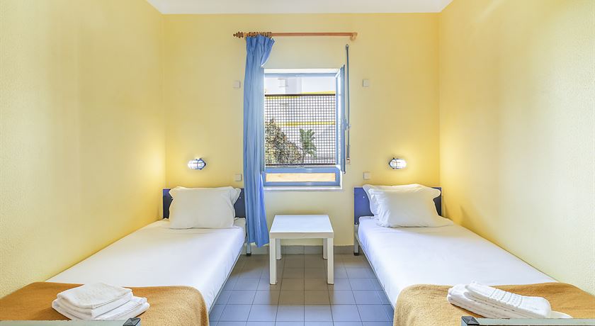 Twin room shared bathroom