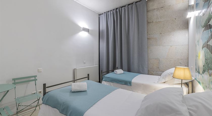 Twin room shared bathroom