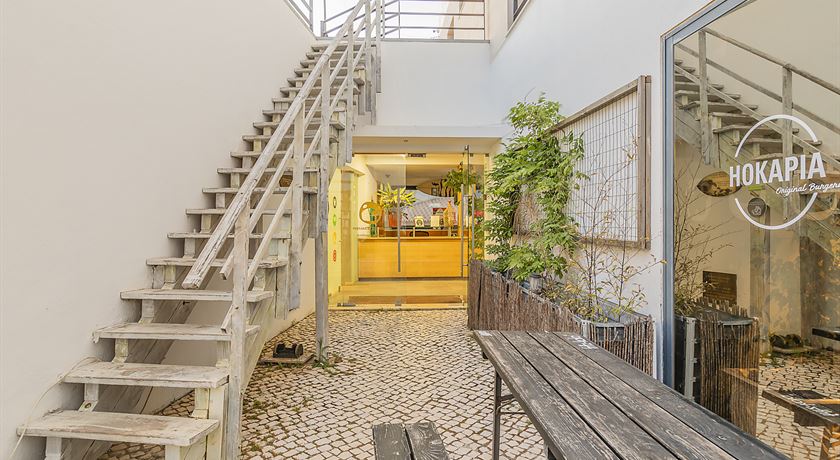 HI Arrifana Destination Hostel-02