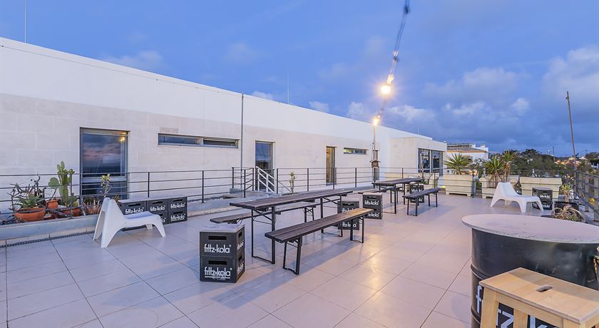 HI Arrifana Destination Hostel-08