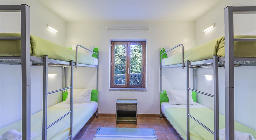 Female private room 4 beds shared bathroom