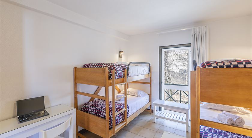 Private Room 4 beds s/WC male