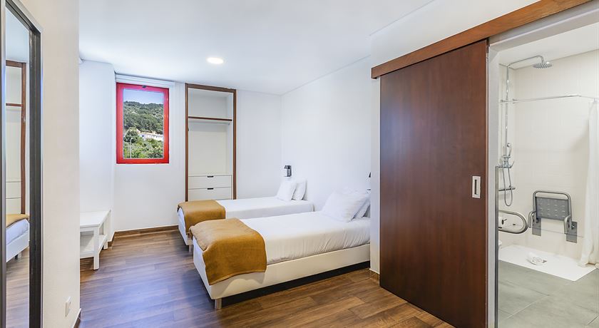 Adapted Twin Room with WC